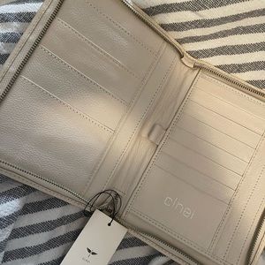 CLHEI NWT Leather Travel Wallet with Flaw